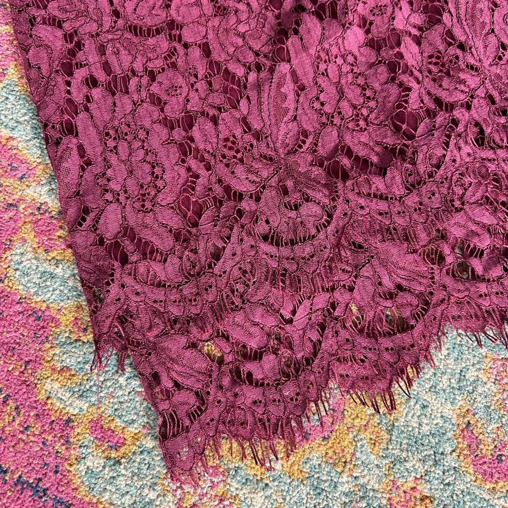 Lulu's | Women’s Burgundy Lace Two Tier Back Zip/Clasp Fringe Mini Skirt Size M